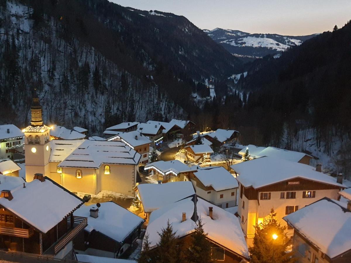 Le Borderan Apartment La Giettaz Bagian luar foto